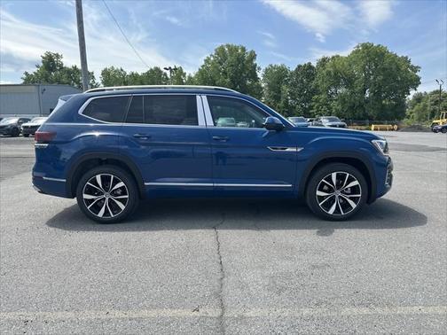 2025 Volkswagen Atlas 2.0T SEL Premium R-Line 4MOTION