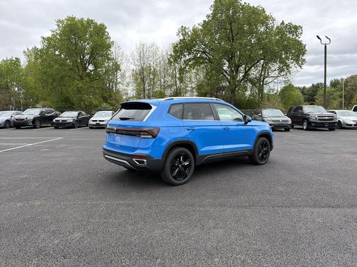 Cornflower Blue 2026 Volkswagen Taos SEL