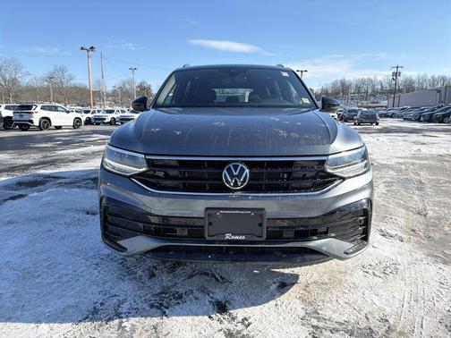 2023 Volkswagen Tiguan 2.0T SE R-Line Black 4MOTION
