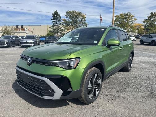 2025 Volkswagen Taos 1.5T SE