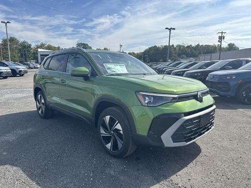 2025 Volkswagen Taos 1.5T SE