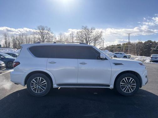 2023 Nissan Armada SL 4WD