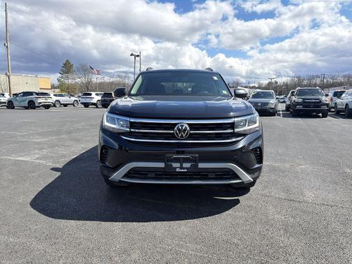 2023 Volkswagen Atlas 3.6L SE w/Technology