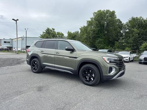 2025 Volkswagen Atlas 2.0T Peak Edition