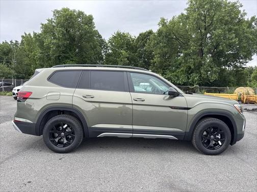 2025 Volkswagen Atlas 2.0T Peak Edition