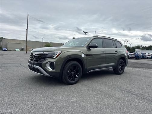 2025 Volkswagen Atlas 2.0T Peak Edition