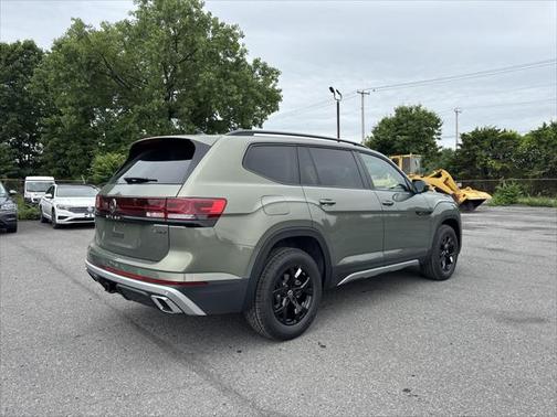 2025 Volkswagen Atlas 2.0T Peak Edition