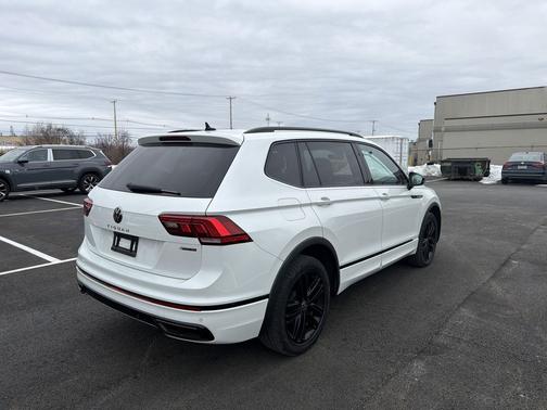 2022 Volkswagen Tiguan 2.0T SE R-Line Black 4MOTION