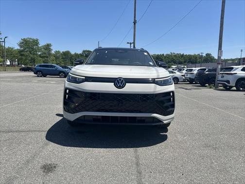 2025 Volkswagen Tiguan 2.0T SE R-Line Black 4MOTION