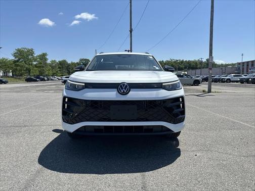 2025 Volkswagen Tiguan 2.0T SE R-Line Black 4MOTION