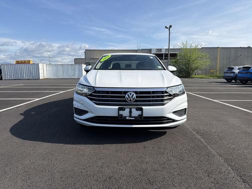Pure White 2019 Volkswagen Jetta 1.4T S