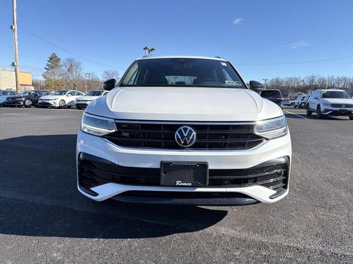 2023 Volkswagen Tiguan 2.0T SE R-Line Black 4MOTION