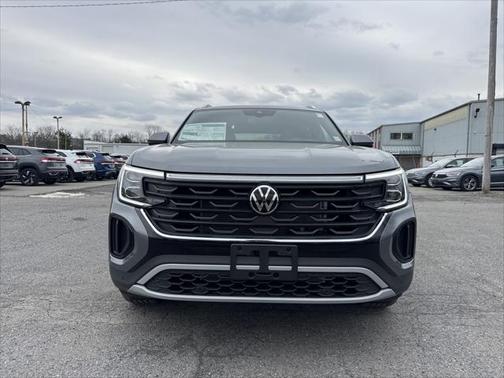 2025 Volkswagen Atlas Cross Sport 2.0T SE w/Technology 4MOTION