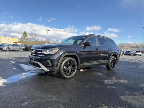 2022 Volkswagen Atlas 2.0T SE w/Technology 4MOTION