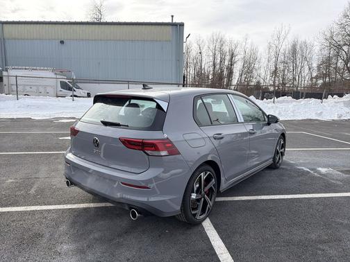 2026 Volkswagen Golf GTI 2.0T SE DSG