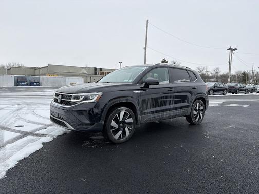 2024 Volkswagen Taos 1.5T SEL