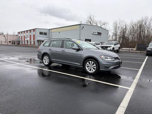 2018 Volkswagen Golf SportWagen TSI S