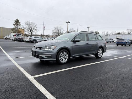 2018 Volkswagen Golf SportWagen TSI S