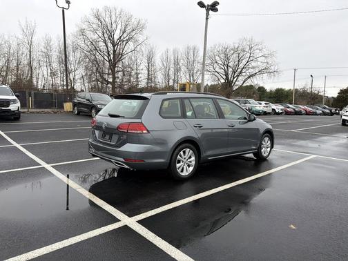 2018 Volkswagen Golf SportWagen TSI S