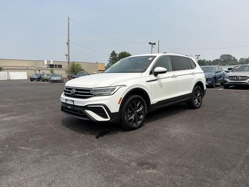 Pure White 2022 Volkswagen Tiguan 2.0T SE 4MOTION