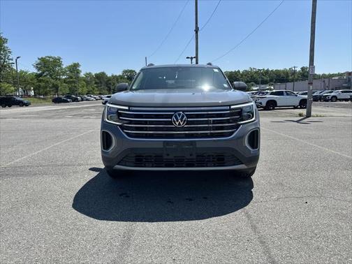 2025 Volkswagen Atlas 2.0T SE w/Technology 4MOTION
