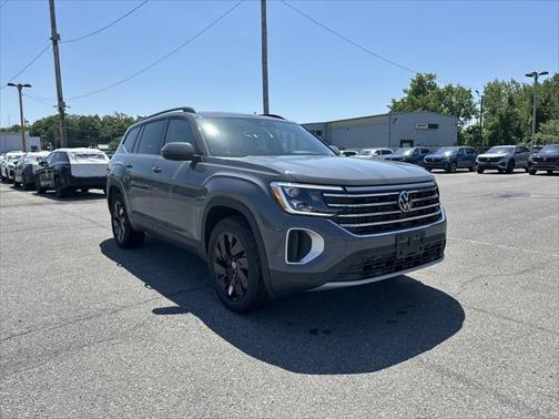 2025 Volkswagen Atlas 2.0T SE w/Technology 4MOTION