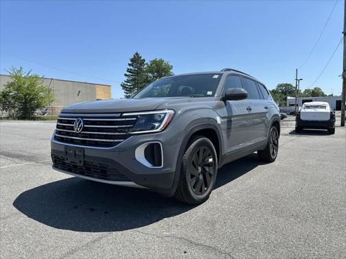 2025 Volkswagen Atlas 2.0T SE w/Technology 4MOTION