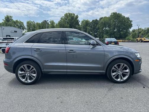 2017 Audi Q3 2.0T Premium Plus