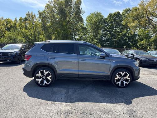 2023 Volkswagen Taos 1.5T SEL