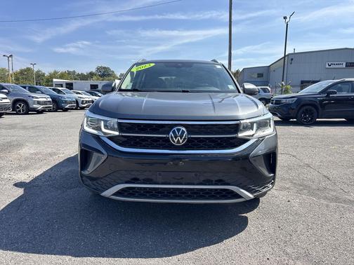 2023 Volkswagen Taos 1.5T SEL