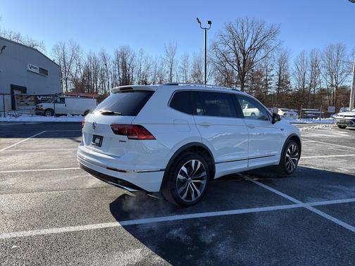 2021 Volkswagen Tiguan 2.0T SEL R-Line 4MOTION