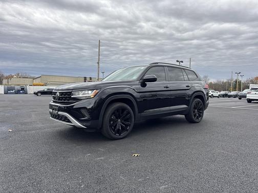 2022 Volkswagen Atlas 3.6L SE w/Technology