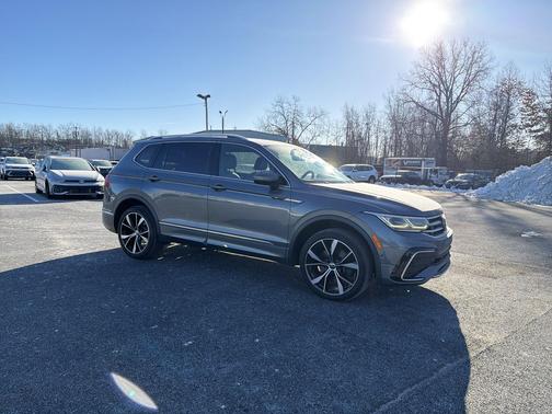 2022 Volkswagen Tiguan 2.0T SEL R-Line 4MOTION