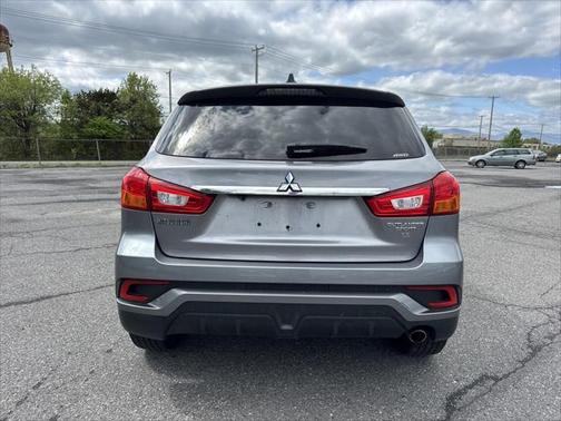 2019 Mitsubishi Outlander Sport SE