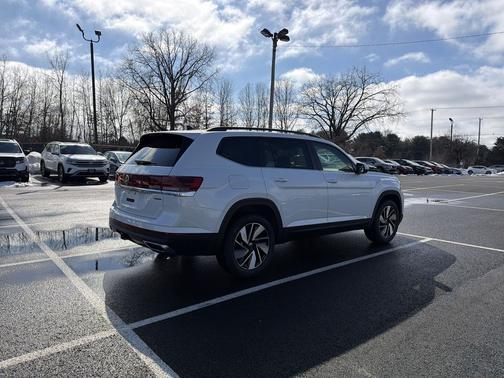 2026 Volkswagen Atlas 2.0T SE w/Technology 4MOTION