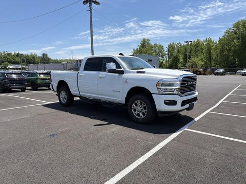 Bright White Clearcoat 2024 RAM 2500 Laramie Crew Cab 4x4 6'4' Box