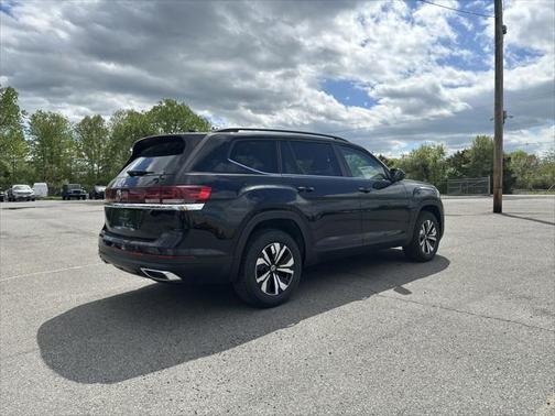 2025 Volkswagen Atlas 2.0T SE