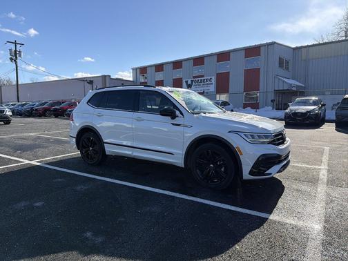 2022 Volkswagen Tiguan 2.0T SE R-Line Black 4MOTION