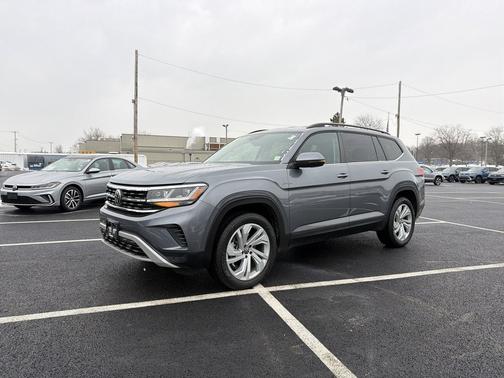 2022 Volkswagen Atlas 2.0T SE w/Technology 4MOTION