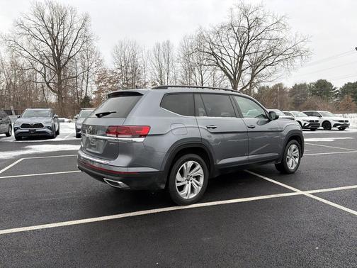 2022 Volkswagen Atlas 2.0T SE w/Technology 4MOTION