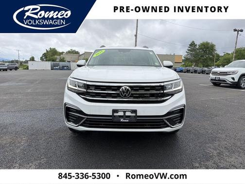 Pure White 2021 Volkswagen Atlas 3.6L SE w/Technology