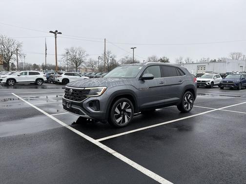 2024 Volkswagen Atlas Cross Sport 2.0T SE w/Technology 4MOTION