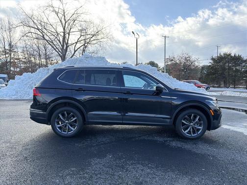 2022 Volkswagen Tiguan 2.0T SE 4MOTION