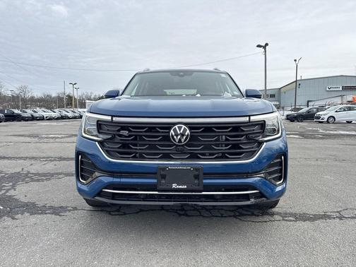 2025 Volkswagen Atlas 2.0T SEL Premium R-Line 4MOTION