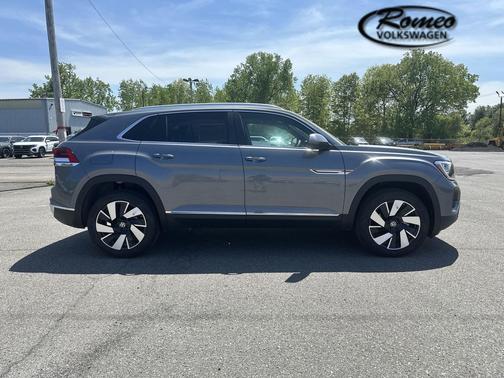 2025 Volkswagen Atlas Cross Sport 2.0T SEL
