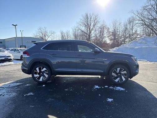 pure gray 2026 Volkswagen Atlas Cross Sport 2.0T SEL