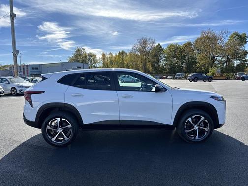 2024 Chevrolet Trax FWD 1RS