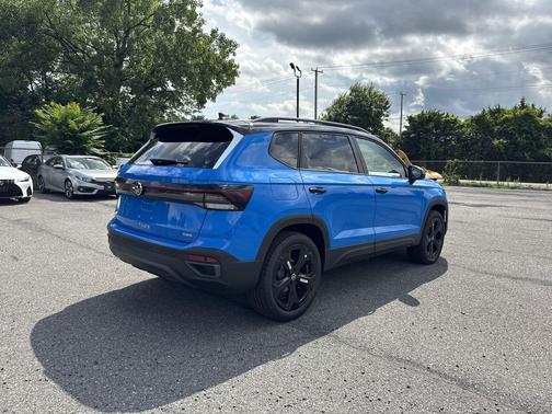 2025 Volkswagen Taos 1.5T SE Black