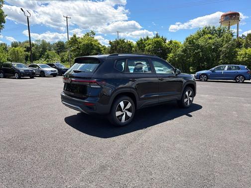 Deep Black Pearl 2026 Volkswagen Taos S