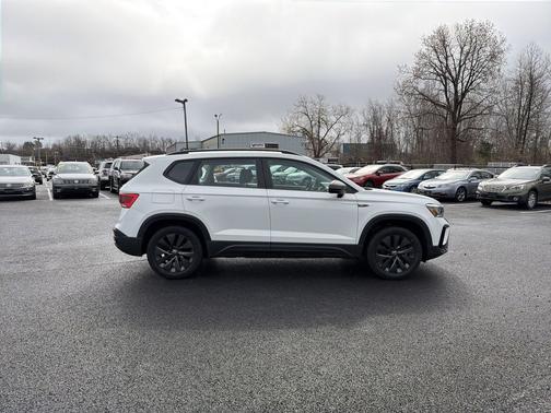 2022 Volkswagen Taos 1.5T S